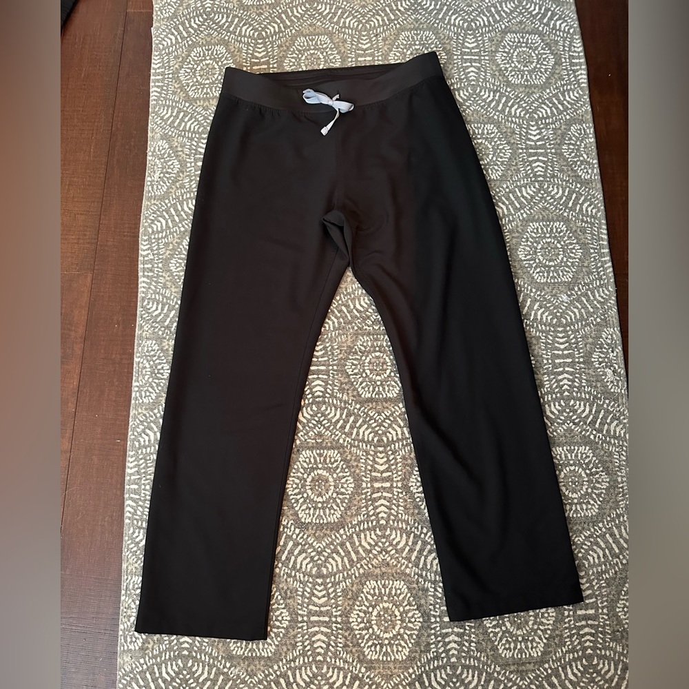 FIGS BASIC LIVINGSTON